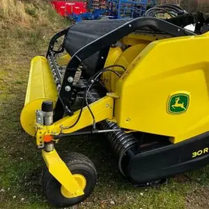 John Deere 30R (2023)