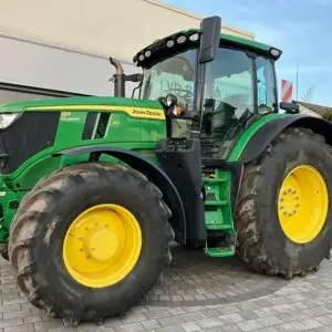 John Deere 6R 215 (2025)